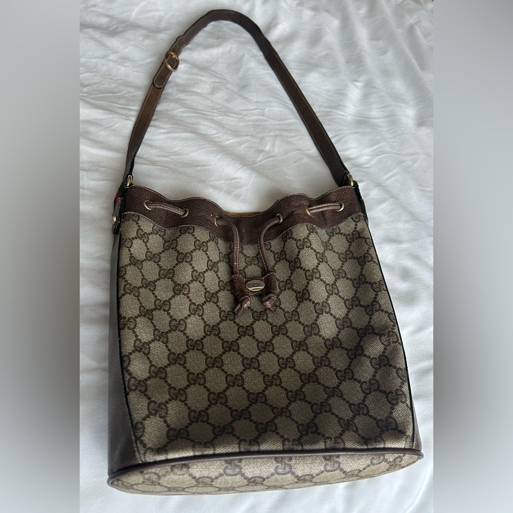 Authentic vintage Gucci bucket bag